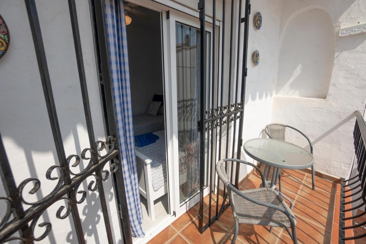 Villa Nueva Nerja 71 Menyber Esterno foto